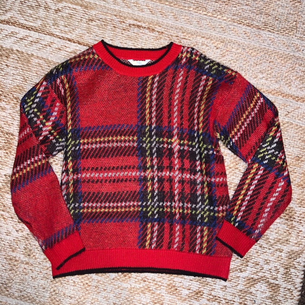 Chic Christmas sweater!